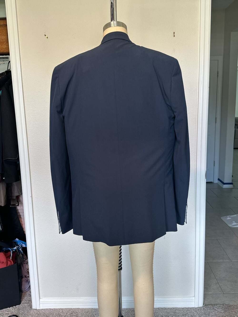 Perry Ellis - Picture 2 of 5